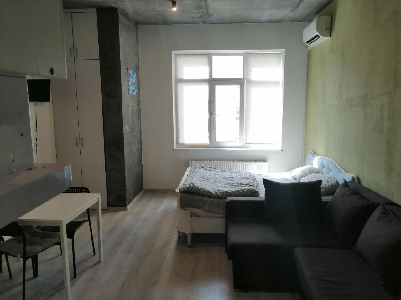 Apartment по улице коновальца, 36-э Kyiv