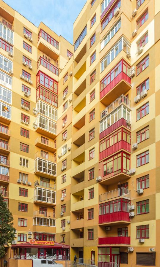 по улице коновальца, 36-э * Kyiv